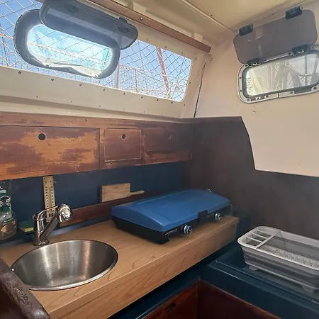 Nuit Insolite Sur Un Bateau 보트호텔 *